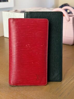Louis Vuitton Red and Dark Green Wallet Duo